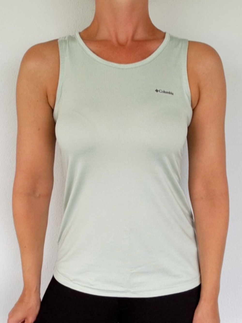 Columbia Sage green lace cut out crisscross back sleeveless tank top size small